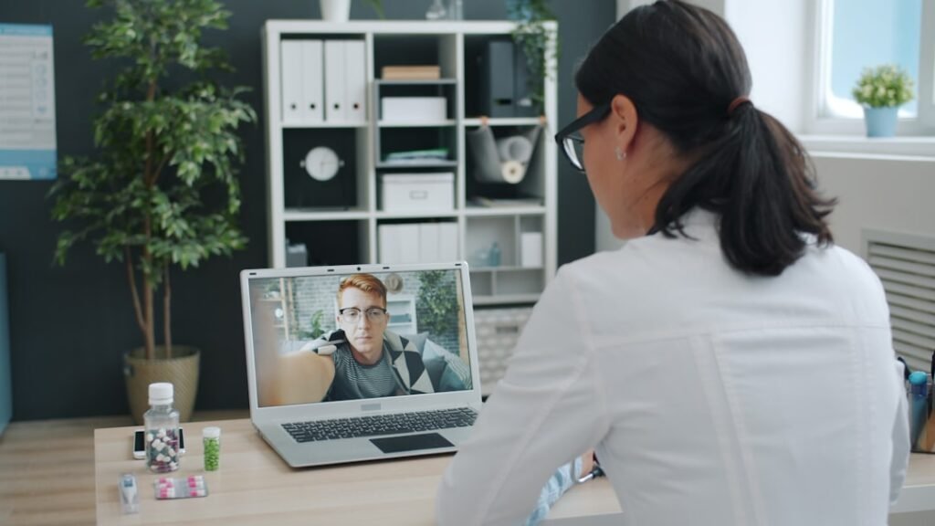 Consulta Online 24 Horas: Acesso Real ao Médico Quando Você Precisa